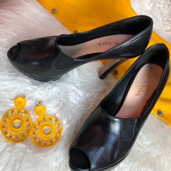 Peep Toe Prada Pumps - Picture 6 of 6